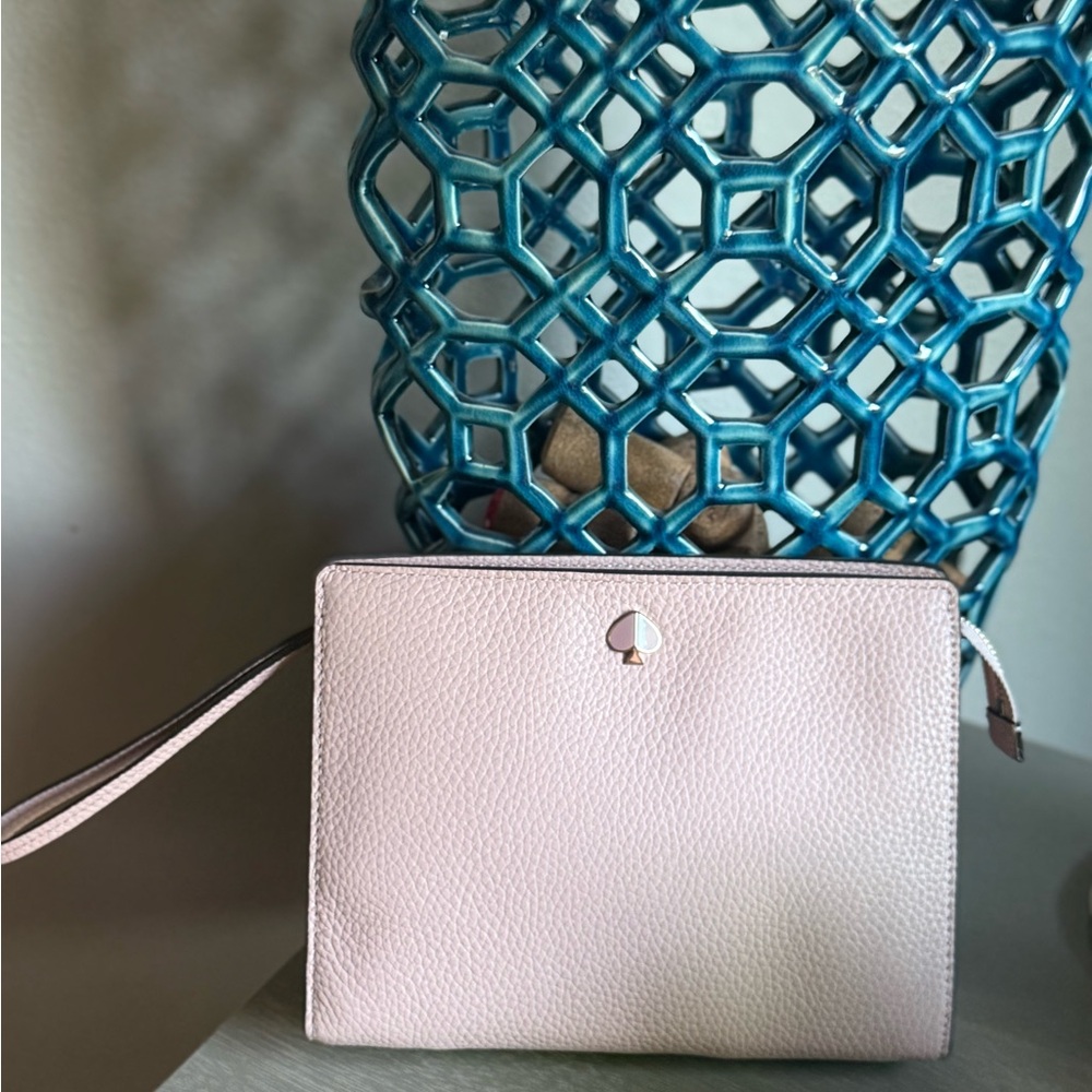 NWT Kate Spade Light Medium Polly Wristlet in Flapper Pink